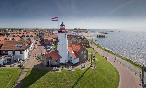 VUURTOREN-URK-2017_Foto-Tourist-Info-Urk_1070-verscherpt-2500-x-1300px-MIDRES